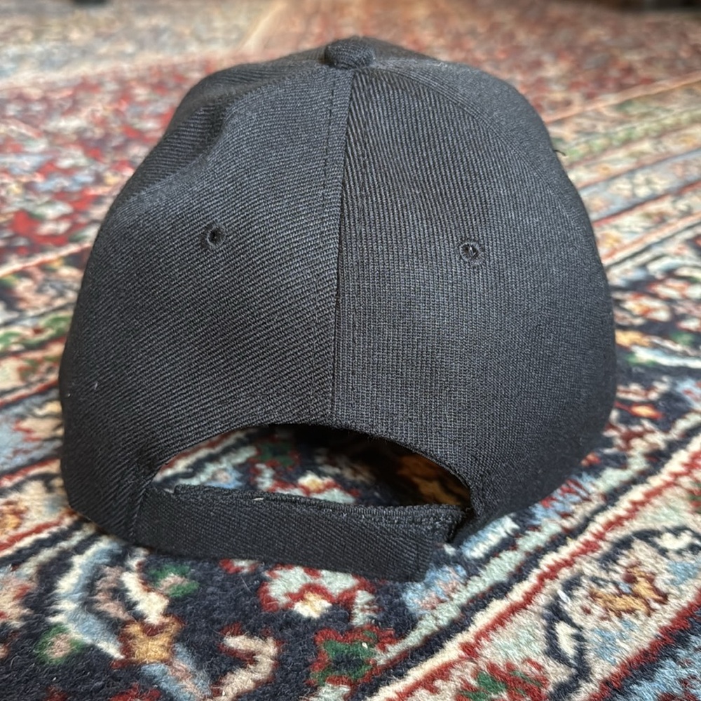 New York Yankees World Series 2009 Champions Black Velcro Adjustable Hat - Picture 5 of 6